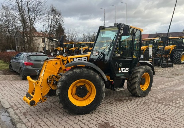 jcb