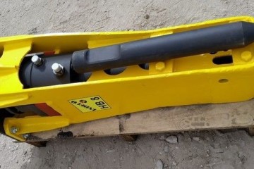 Młot hydrauliczny INDECO HB8 stan BDB
